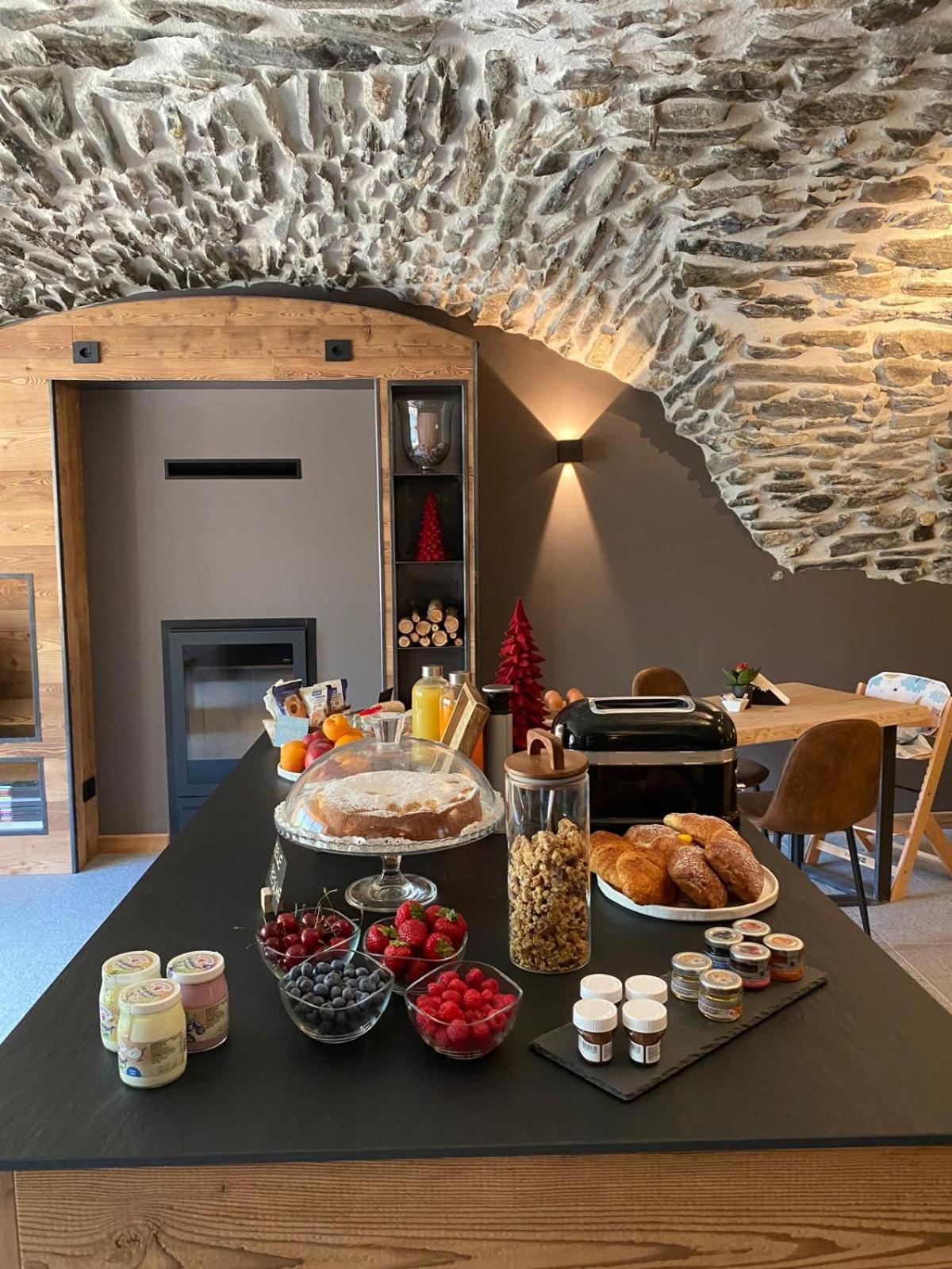 Grande Cote Room And Breakfast Cesana Torinese Eksteriør billede
